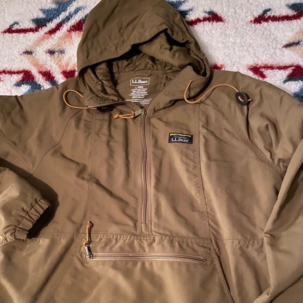 LL Bean pull over wind breaker